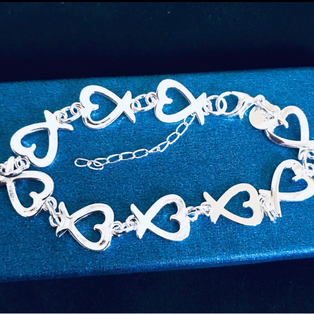 Sterling Silver Heart Jewelry Set - Picture 2 of 6